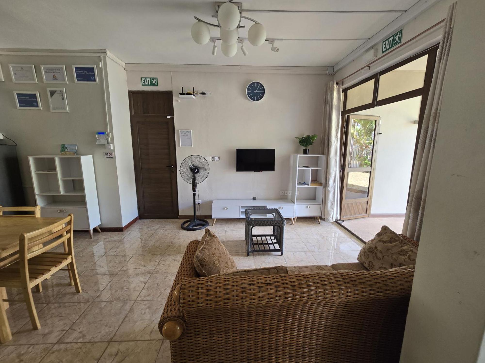 Le Diamant Vert Apartments @ Mont Choisy Екстериор снимка