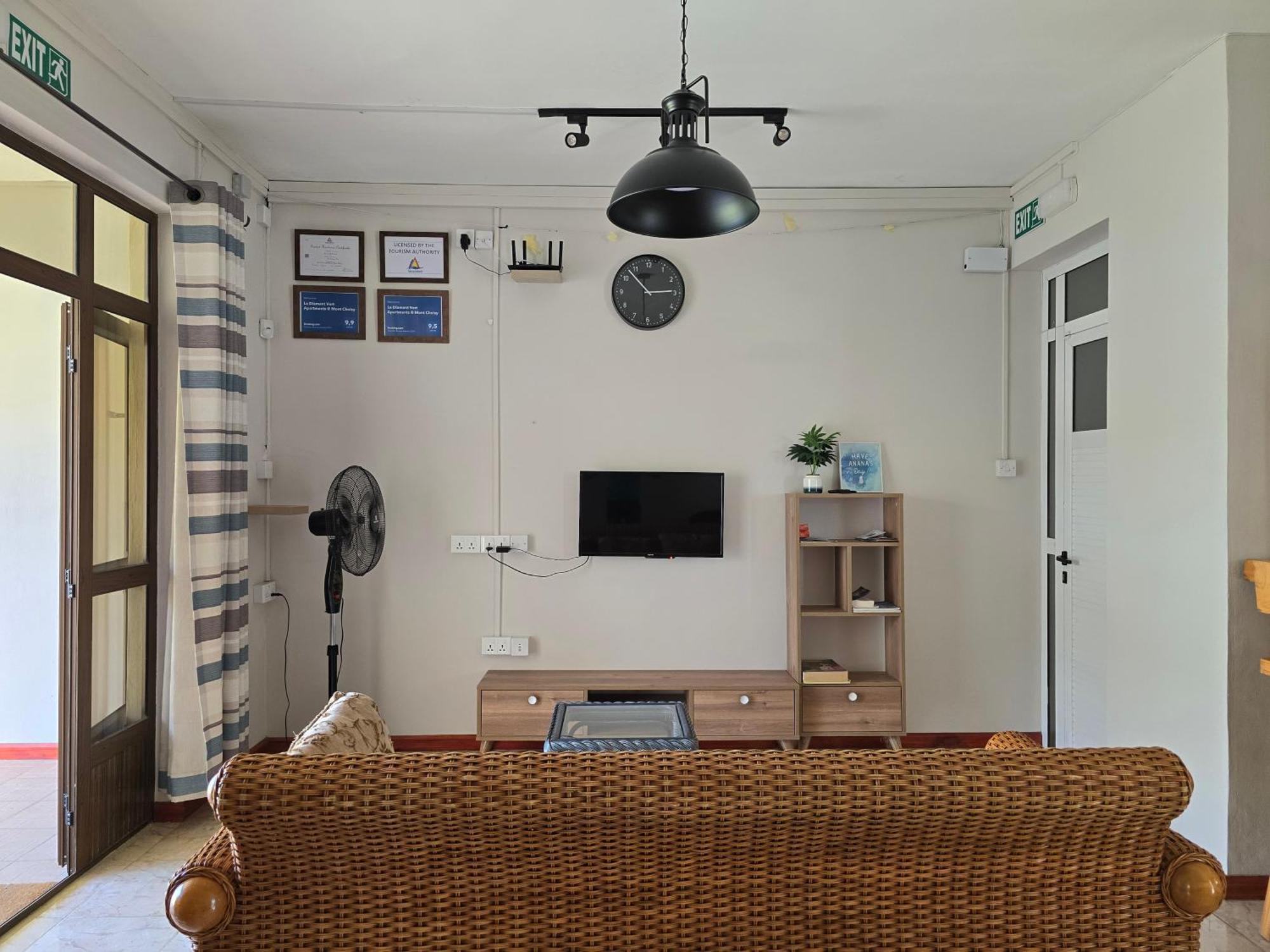 Le Diamant Vert Apartments @ Mont Choisy Екстериор снимка